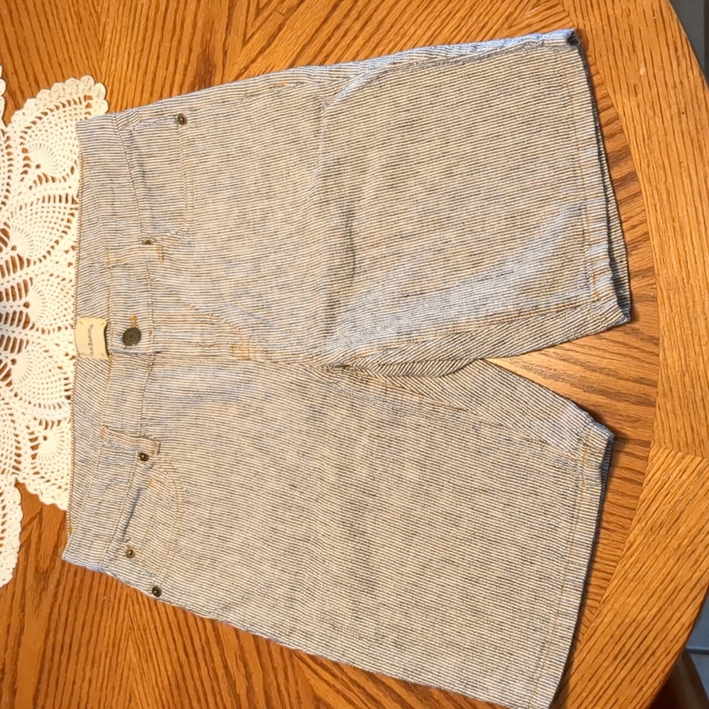 G.H.Bass Linen Blend Navy Striped 9 Inch Length Shorts Size 4